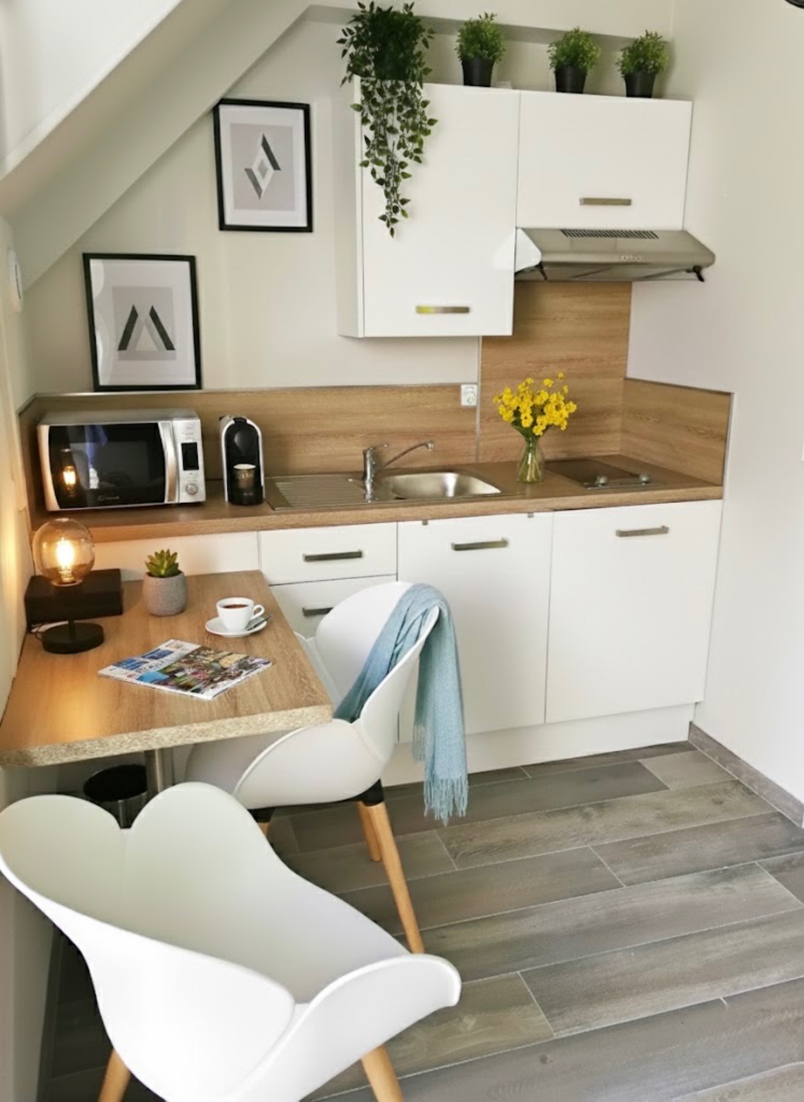 photo studio apartment kitchen